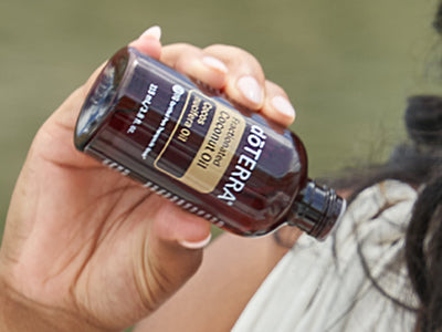 Frakcionovaný kokosový olej (Fractionated Coconut Oil)