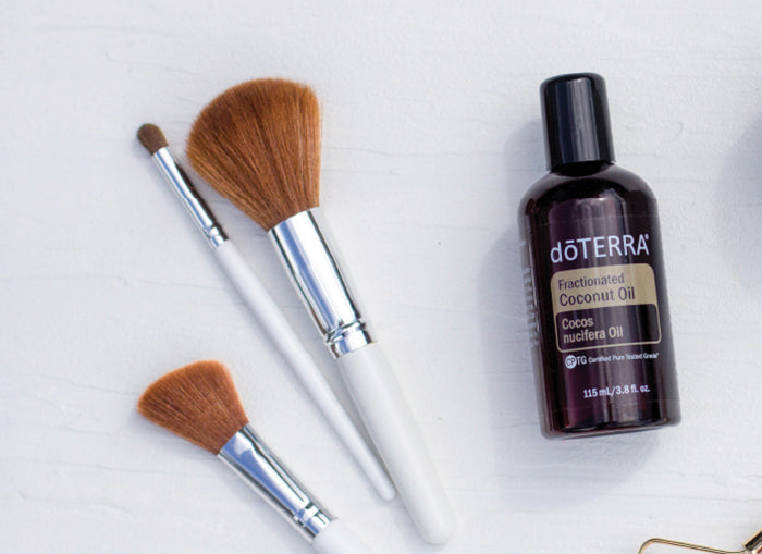 Frakcionovaný kokosový olej (Fractionated Coconut Oil)